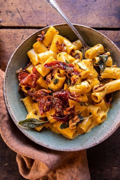 Candied Prosciutto, Pumpkin Rigatoni, Winter Pasta Dishes, Italian Thanksgiving, Winter Pasta, Easy Fall Dinners, Fall Pasta, Half Baked Harvest Recipes, Baked Rigatoni