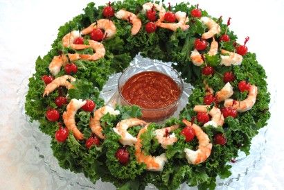 Christmas Shrimp Wreath with Homemade Cocktail Sauce | Tasty Kitchen: A Happy Recipe Community! Shrimp Cocktail Christmas Tree, Shrimp Christmas Tree, Shrimp Tree, Christmas Shrimp, Veggie Basket, Homemade Cocktail Sauce, Sauce Cocktail, Awesome Appetizers, Christmas Appetizer