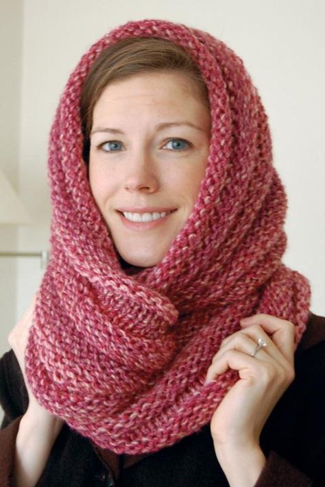 Loop Scarf to Knit K1.10 | Craftsy Loop Scarf Pattern, Scarf Knit Pattern, Knit Loom, Crocheted Things, Neck Warmers, Knitting Loom, Scarf Knit, Chunky Knits, Lace Weight Yarn