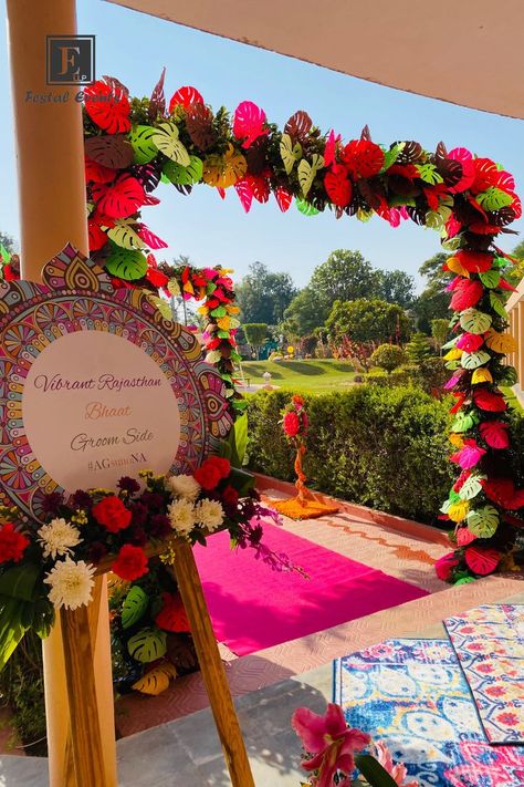 Tropical mehendi entrace for #AGsunoNA😍. Indian Weddings are not small affaris and certainly not simple. This beautiful tropical theme decor for mehendi celebration filled the entrance for our guest with glee. Tropical Theme Decor, Haldi Ceremony Decorations, Tropical Theme Party, Mehendi Decor Ideas, Mehendi Decor, Gate Decoration, Wedding Mirror, Wedding Entrance Decor, Baby Shower Deco