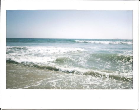 Yellowstone Vacation, Polaroid Photography, Instax Photos, Instant Photography, Polaroid Frame, Scenery Photography, Sea Photo, Photography Beach, Polaroid Pictures