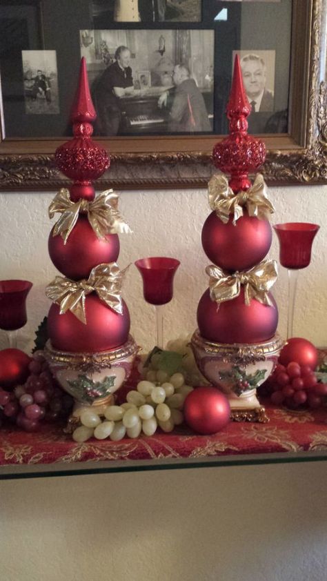 Christmas Topiary, Affordable Christmas Decorations, Diy Christmas Village, Christmas Centerpieces Diy, Easy Christmas Decorations, Christmas Themes Decorations, Christmas Decorations Diy Outdoor, Diy Christmas Decorations Easy, Topiaries