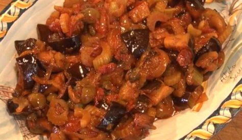 Caponata siciliana palermitana: la ricetta originale per un contorno squisito Sicilian Recipes, One Pot Pasta, Eggplant Recipes, Vegan Pasta, Italian Dishes, Greek Recipes, Finger Food, International Recipes, Finger Foods