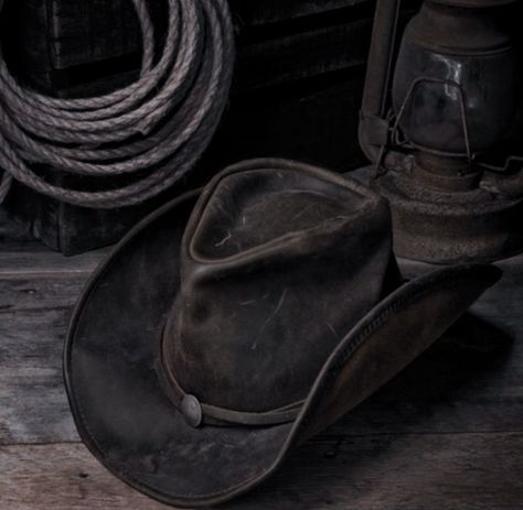 Christian Cowboy Aesthetic, Old Western Cowboy Aesthetic, Gothic Cowboy Aesthetic, Old West Aesthetic, Old Western Aesthetic, Outlaw Aesthetic, Bandit Aesthetic, Cowboy Oc, Old Western