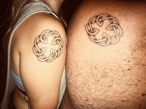 *Father, Daughter Tattoos* Celtic Symbol for Father & Daughter Celtic Father Daughter Tattoo, Celtic Symbol For Sister, Father Daughter Celtic Knot, Celtic Motherhood Tattoo, Scott Tattoo, Wife Tattoos, Friendship Symbol Tattoos, Tattoos Celtic, Daughter And Father Tattoo