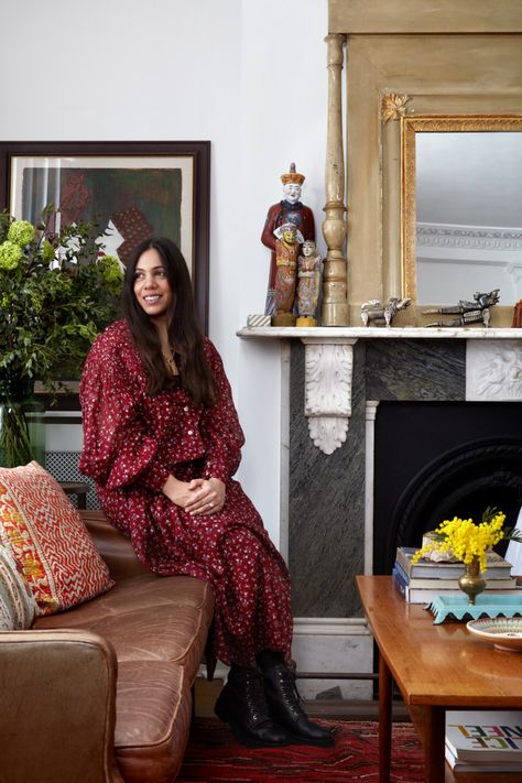 Lonika Chande, London Cottage, Aston Matthews, Family Cottage, Brick Cottage, Window Seat Storage, Paint And Paper Library, London Interior, Poppy Print