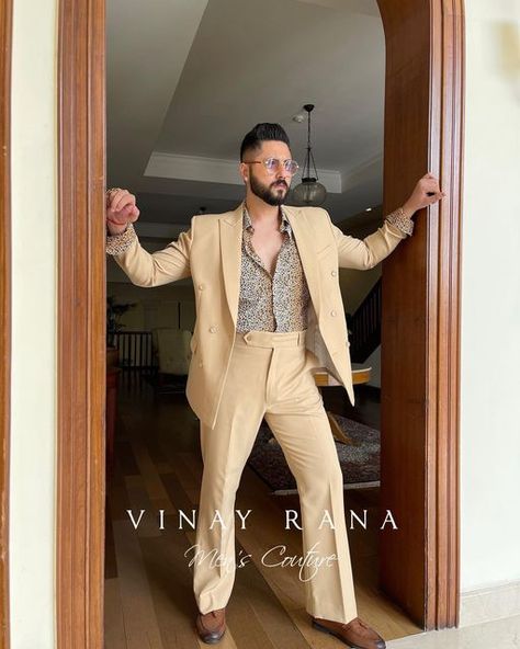 Vinay Rana on Instagram: "Let’s bring the #vintagestyle back in FASHION #highwaist #bellbottom #pants #doublebreasted #blazer #printedshirt Add this #dapperlook in yr #wardrobe now ⚡️" Bell Bottom Suit Men, Bootcut Formal Pants Men, Bell Bottom Formal Pants For Men, Bootcut Pants Outfit Men, Hot Suits For Men, Bellbottom Pants Outfits Men, Men’s Formal, Mens Blazer Outfit, Pink Blazer Men