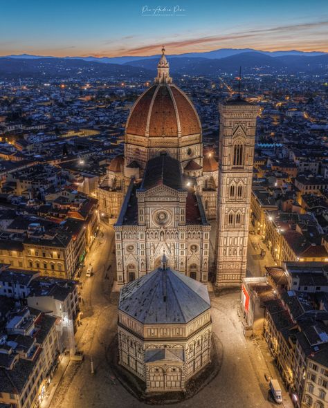 ᴘɪᴏ ᴀɴᴅʀᴇᴀ ᴘᴇʀɪ (@pioandreaperi) • Instagram photos and videos Filippo Brunelleschi, Giorgio Vasari, Tuscany Travel, Inspirational Images, Lake Como, Santa Maria, Tuscany, Florence, Villa