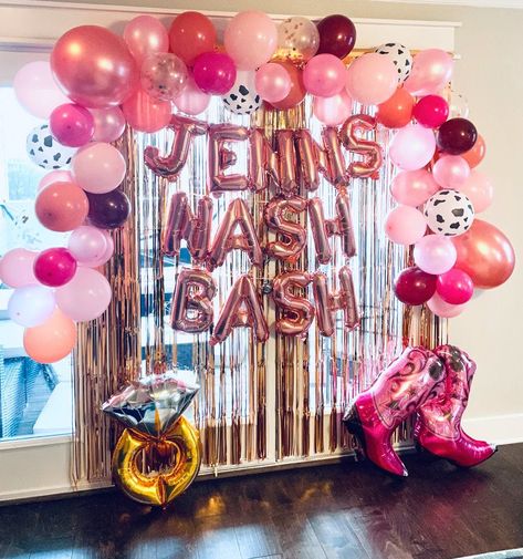 Bachelorette Photo Props, Bachelorette Dares, Bridal Suite Decor, Glamorous Bedroom, Bride To Be Balloons, Novelty Sunglasses, Glamourous Bedroom, Party Names, Bachelorette Decorations