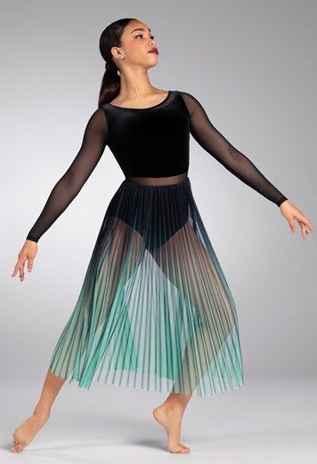 Ombre Tulle Dress, Dance Photoshoot, Contemporary Dance Costumes, Sleeved Velvet Dress, Tutu Ballet, Beautiful Dance, Dance Ideas, Practice Wear, Costume Inspo