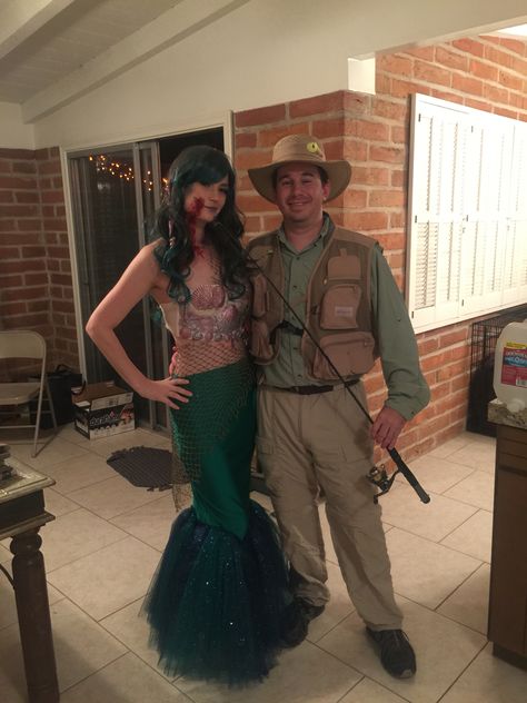 Couple mermaid and fisherman Halloween costumes Fisherman And Mermaid Costume, Fish And Fisherman Couples Costume, Mermaid And Fisherman Costume, Mermaid And Fisherman, Halloween Food Hacks, Fisherman Costume, Diy Halloween Props, Halloween Customer, Halloween Costumes Diy