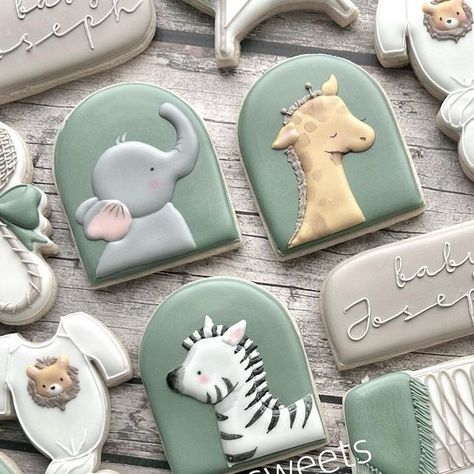 Jungle Animal Cookies Decorated, Cute Animal Cookies, Noah’s Ark Cookies, Jungle Baby Shower Cookies, Safari Baby Shower Cookies, Jungle Cookies, Animal Sugar Cookies, Zoo Baby Shower Theme, Zebra Cookies