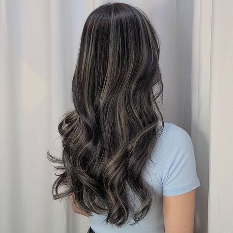 Ash Blonde Streaks On Black Hair, Brown Streaks In Black Hair, Ash Blonde Highlights On Black Hair, One Blonde Streak In Dark Hair, Streaks On Black Hair, Ash Blonde Balayage On Black Hair, Black Hair With Blonde Streak, Black Hair With Ash Highlights, Hair Inspp