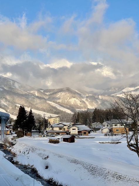 Japan Skiing Aesthetic, Hakuba Japan Skiing, Japan Snow Aesthetic, Japan Winter Aesthetic, Ghibli Lifestyle, Ski Japan, Japan Beautiful Places, Photos For Story, Japan Photo Ideas