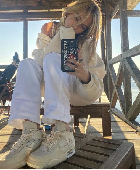 Vanilla Girl Aesthetic, Boys Of Tommen, Dreamy Aesthetic, Chloe Walsh, Vanilla Girl, Books For Boys, Stella Mccartney Elyse, Instagram Inspo, Style Guide