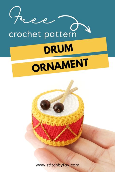 Crochet Drum Ornament Pattern (Free!) Crochet Drum Ornament, Drum Crochet, Easy Crochet Ornaments Free Pattern, Crochet Drum, Easy Crochet Christmas Ornaments, Crochet Seasonal, Crochet Car Charm, Christmas Drum, Drum Ornament