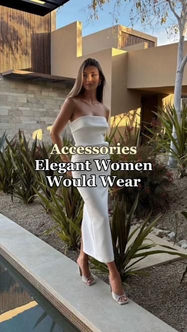 luxury lifestyle women Wealthy Dress Aesthetic, Sophisticated Lifestyle Aesthetic, How To Look Classy And Elegant, Old Money Accessories Woman, Elegant Lady Aesthetic, Elegant Classic Fashion, Youtube Inspiration, Ladies Video, Money Clothes