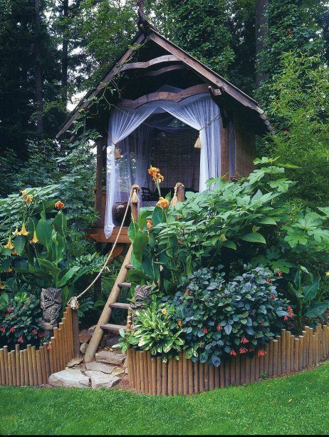 love the way the little hut is tucked into the landscaping. great idea for a treehouse Treehouse Inspiration, Backyard Getaway, Casa Vintage, She Sheds, Secret Gardens, Tree Houses, The Secret Garden, Garden Cottage, Outdoor Rooms