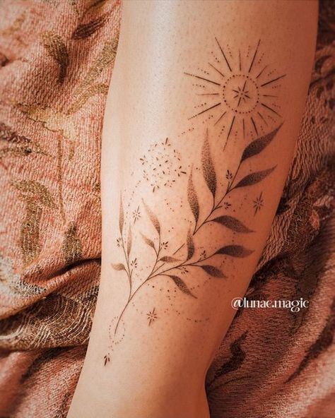 Sun Moon Floral Tattoo, Sun Lotus Tattoo, Ornamental Moon Tattoo, Fineline Sun Tattoo, Awakening Tattoo, Rome Tattoo, Phase Tattoo, Cosmic Tattoo, Sacred Tattoo