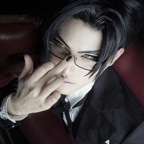 Claude Faustus Cosplay, Claude Faustus Fanart, Female Suit Aesthetic, Claude Faustus, Black Butler Funny, Alois Trancy, Best Costumes, Black Butler Cosplay, Black Butler Sebastian