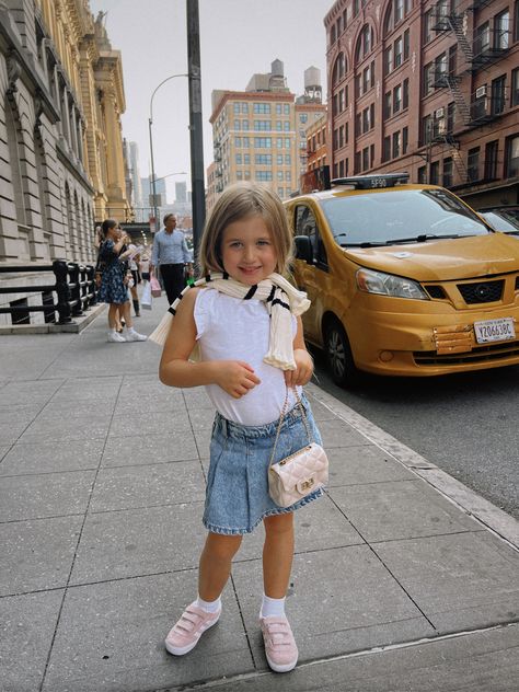 Toddler fashion, kids fashion, kids sneakers, girls outfit, kids new york fashion, nyc fashion kids, nyc fashion toddler, nyc aesthetic, kids in nyc, kids fashion, zara kids Kids Fashion Zara, Nyc Mom, Manhattan Fashion, Aesthetic Kids, Summer In Nyc, Childhood Aesthetic, New York Outfit, Nyc With Kids, Nyc Aesthetic