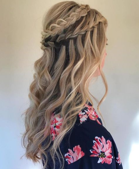 Wavy Double Waterfall Half Updo Waterfall Braid Hairstyle, Waterfall Hairstyle, Hair Updos Tutorials, Top Braid, Braided Hairdo, Waterfall Braid, Half Updo, Braided Hairstyles For Wedding, Trending Hairstyles