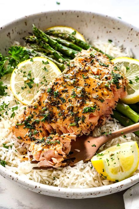 Salmon Healthy Dinner Recipes, Salmon Food Prep, Lemon Pesto Salmon, Lemon Pepper Salmon Baked, Salmon And Vegetable Recipes, Salmon And Rice Dinner, Salmon Recipes Lemon, Salmon And Rice Recipes, Salmon Over Rice