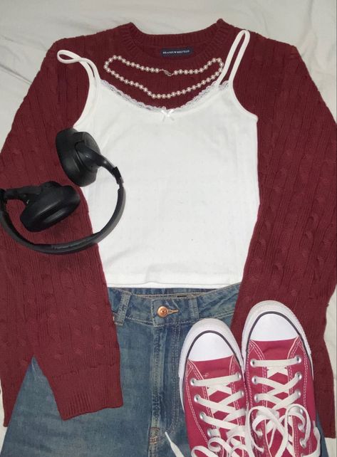 Red Aesthetic Downtown, Converse Aesthetic Outfit, Autumn Converse, Fashion Outfits Fall, Aesthetic Retro Outfit, Red Converse Outfit, Aesthetic Downtown Girl, Marla Singer, Aesthetic Downtown