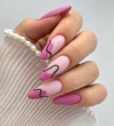 40 Aesthetic Almond Nails for Your Inspiration Paznokcie Hello Kitty, Kutek Disney, Unghie Sfumate, Nagel Tips, Girly Acrylic Nails, Casual Nails, Her Nails, Almond Nails Designs, Makijaż Smokey Eye