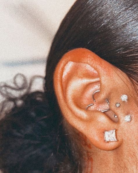 2 Tragus Piercing, Outer Tragus Piercing, Ear Piercing On Black Women, Daith Piercing Black Women, Tragus Piercing Black Women, Ear Full Of Piercings, Right Ear Piercings, Peircings Name Chart, Ear Piercings Black Women