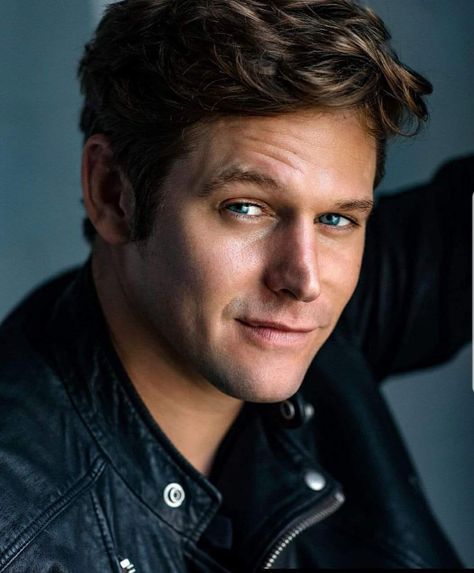 Acotar Fan Cast, Vampire Diaries Pictures, Matt Vampire Diaries, Matt Donovan, Character Couples, Tvd Men, Archers Voice, Zach Roerig, The Sorcerer's Apprentice