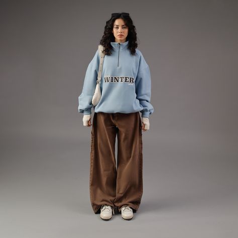 Oversized Wide-leg Pants For Streetwear, Oversized Winter Streetwear Tops, Oversized Comfy Sweater For Streetwear, Oversized Comfortable Sweater For Streetwear, Hip Hop Oversized Winter Sweater, Winter Oversized Outfits, Cute Oversized Outfits, Woolen Tops, Oversize Outfit