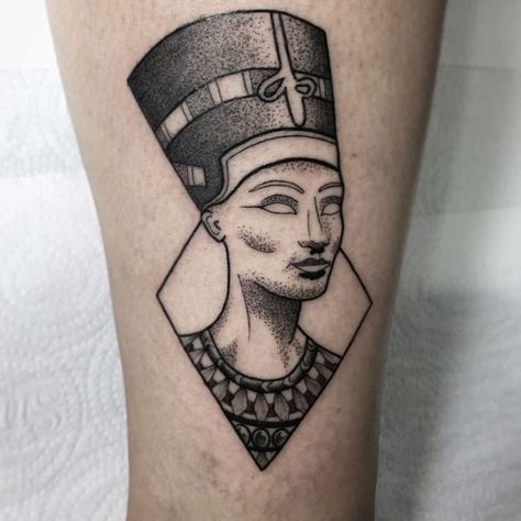 Egyptian Tattoos – The Ultimate Guide for Egyptian Tattoo Designs, Ideas and Meanings - Tattoo Me Now Queen Nefertiti Tattoo, Egyptian Queen Tattoos, Queen Tattoo Designs, Nefertiti Tattoo, Egyptian Tattoo Sleeve, Egypt Tattoo, Queen Tattoo, Egyptian Tattoo, Tattoo Desings