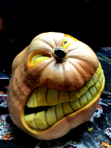 Pumpkin Sculpting Ideas, Warty Pumpkin Carving, Creepy Pumpkin Carving, Pumkin Carving Scared Face, Pumpkin Sculpting Easy, Sculpted Pumpkin Faces, Pumpkin Sculpting, Unique Pumpkin Carving Ideas, Scary Pumpkin Faces