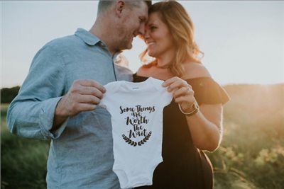 Some Things Are Worth The Wait Baby Onesie Baby by MayLittles Facebook Baby Announcement, Pregnancy Announcement Photography, Pregnancy Announcement Pictures, Pregnancy Announcement Photoshoot, Baby Announcement Onesie, Baby Announcement Photoshoot, Cute Pregnancy Announcement, Baby Announcement Pictures