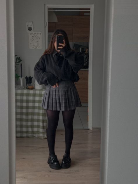 mirror selfie ootd outfit dark academia cute chunky sweater Plus Size Sixth Form Outfits, Curvy Dark Academia Fashion, Dark Academia Plus Size Outfit, Stockings Outfit Plus Size, Tight Sweater Outfit, Grunge Academia Outfits, Plus Size Dark Academia, Knee Socks Outfits, Long Socks Outfit