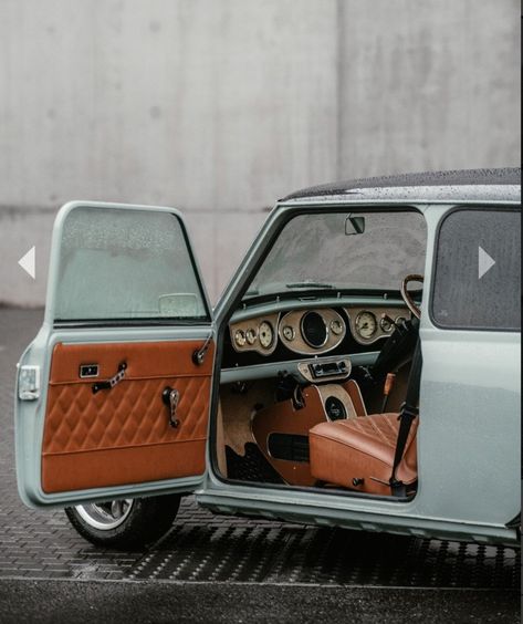 Classic Mini Cooper Interior, Mini Interior Car, Classic Mini Interior, Old Mini Cooper, Classic Mini Cooper, Mini Cooper Interior, Mini Cooper Custom, Motorcycles Logo Design, Gto Car