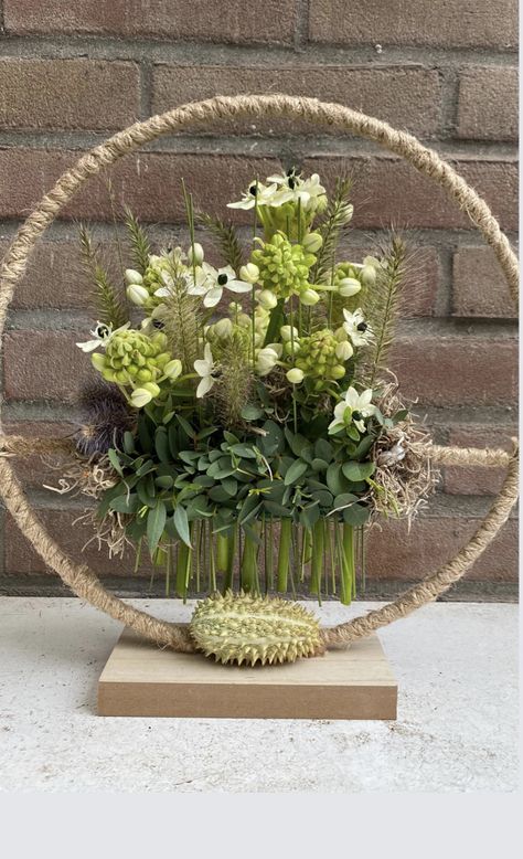 Eagle Scout Ceremony, Creative Flower Arrangements, Modern Flower Arrangements, Flower Arrangements Diy, Deco Floral, Modern Flower, Arte Floral, Ikebana, Decoration Table