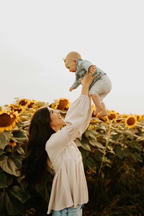 Sunflower Field Photoshoot, Field Photoshoot, Sunflower Field, Baby Photoshoot, Sunflower