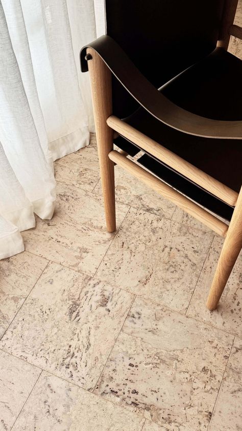 DESIGN NOTES – The Surprising Choice For Your Interiors: What You Need To Know About Cork Cork Flooring Interior Design, White Cork Flooring, Cork Flooring Uk, Cork Floor Kitchen, Cork Interior Design, Cork Walls, Cork Interior, Natalie Walton, Natural Cork Flooring