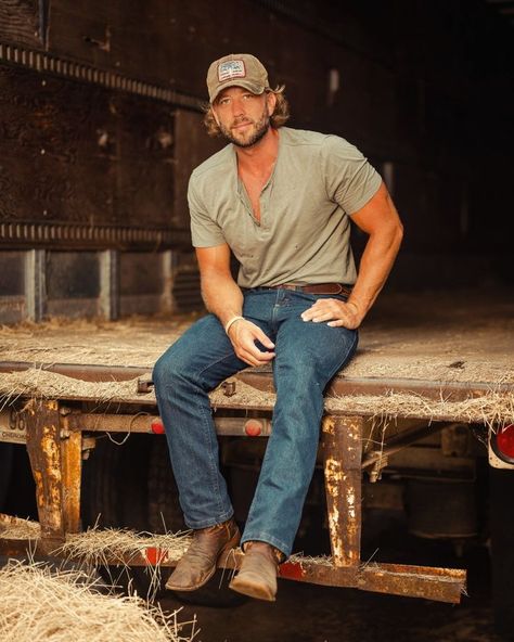 #bootscowgirl #bootscowgirl #fashioncowboy #fashioncowgirl Farmer Aesthetic Outfit Men, Midwestern Outfit Men, Country Men’s Outfits, Rustic Mens Fashion Summer, Men’s Dark Wash Jeans Outfit, Men’s Punchy Outfits, Western Style Men Outfit, Mens Fashion Cowboy Boots, Southern Man Outfits