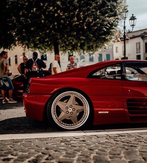 Ferrari F355 Berlinetta, 70s Apartment, Nissan Gtr Wallpapers, Ferrari Mondial, Ferrari 348, Car Game, Ferrari Scuderia, Stance Cars, Funny Cars