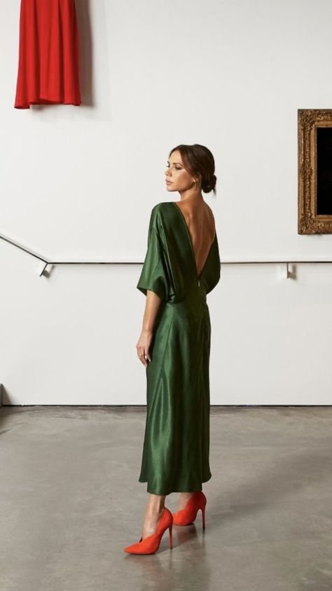 Emerald Green Dress Orange Shoes, Classic Style Colorful, Olive Green Dress Bridesmaid, New Orleans Cocktail Dress, Shoes For Olive Green Dress, Hunter Green Gown, Victoria Beckham Green Dress, Olive Green Summer Outfit, Hunter Green Dress Formal