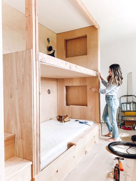 Bunk Beds Small Room, Bunk Bed Plan, Plants Balcony, Diy Bunk Bed, Bunk Beds Built In, Built In Bunks, Bunk Rooms, Diy Concrete Countertops, Apartment Plants