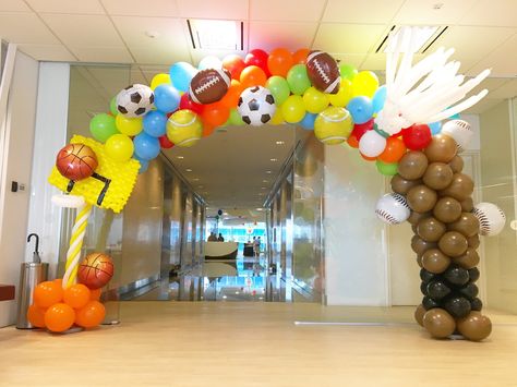 sports-theme-balloon-arch | THAT Balloons Sports Balloons, Mega Sports Camp, Sports Day Decoration, Sport Birthday, Sports Theme Party, Balloons Galore, 2nd Birthday Party For Boys, Sports Party Decorations, Sports Baby Shower