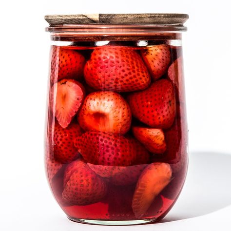 Make These Pickled Strawberries and Put Them on Everything | Bon Appétit Pickled Strawberries, Pickled Fruit, Pickled Vegetables Recipe, Roasted Fennel, Strawberry Spinach, Spinach Strawberry Salad, White Balsamic Vinegar, Homemade Pickles, Pickled Veggies