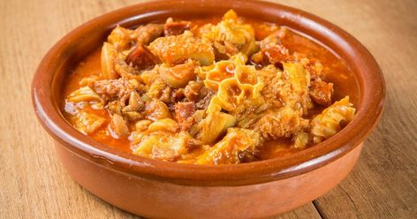 Cazuela de mondongo Honduran Recipes, Mexican Street Food, Spain Food, Food Substitutions, Brazilian Food, Latin Food, Eating Raw, Mexican Dishes, Sweet And Sour Pork