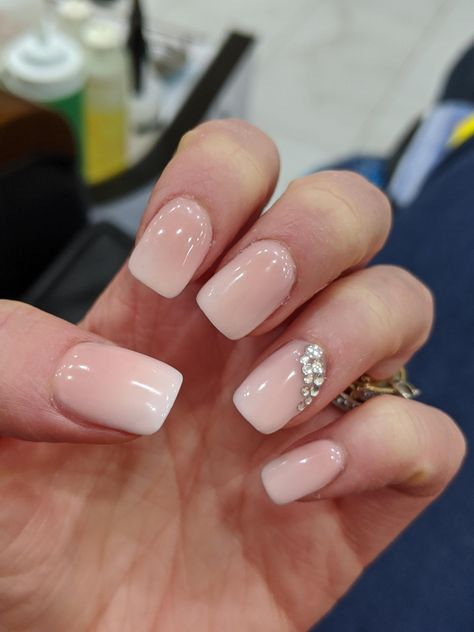 Ombre Nails With Stones, Stone Nail Art Design, Ombre Nails With Diamonds, Nail Stone Design, Nail Design Short Square, White Nail Acrylic, Short Square Nail, Stone Nail Art, Ombre Nail Art Designs