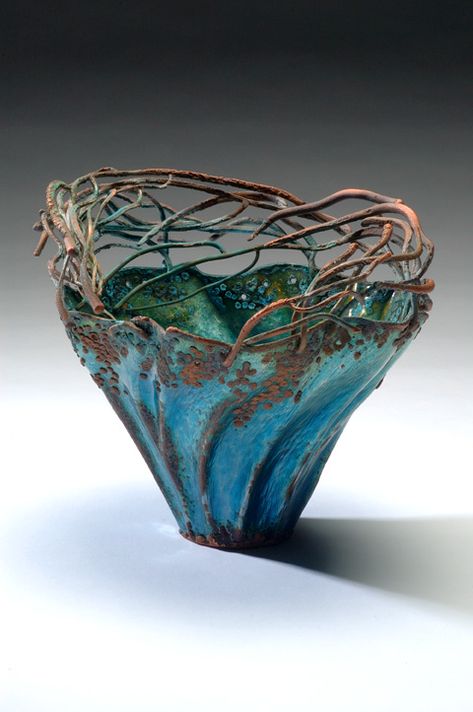 Errant Inspiration: Sculpting metal - Melissa Manley Chasing And Repousse, Copper Vessel, Advanced Ceramics, Sculptures Céramiques, Vitreous Enamel, Pottery Sculpture, Keramik Vase, Pottery Designs, Ceramic Vessel