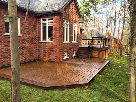 Pool Landscapes, Brick Ranch Houses, Deck Stain Colors, Trex Decking, Trex Transcend, Deck Stain, Big Deck, Barrie Ontario, Deck Backyard